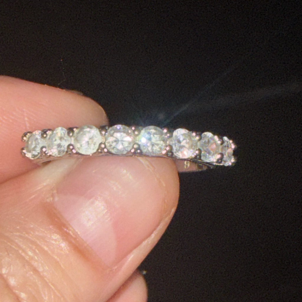 Dazzling Silver Ring With Clear Stones 162$